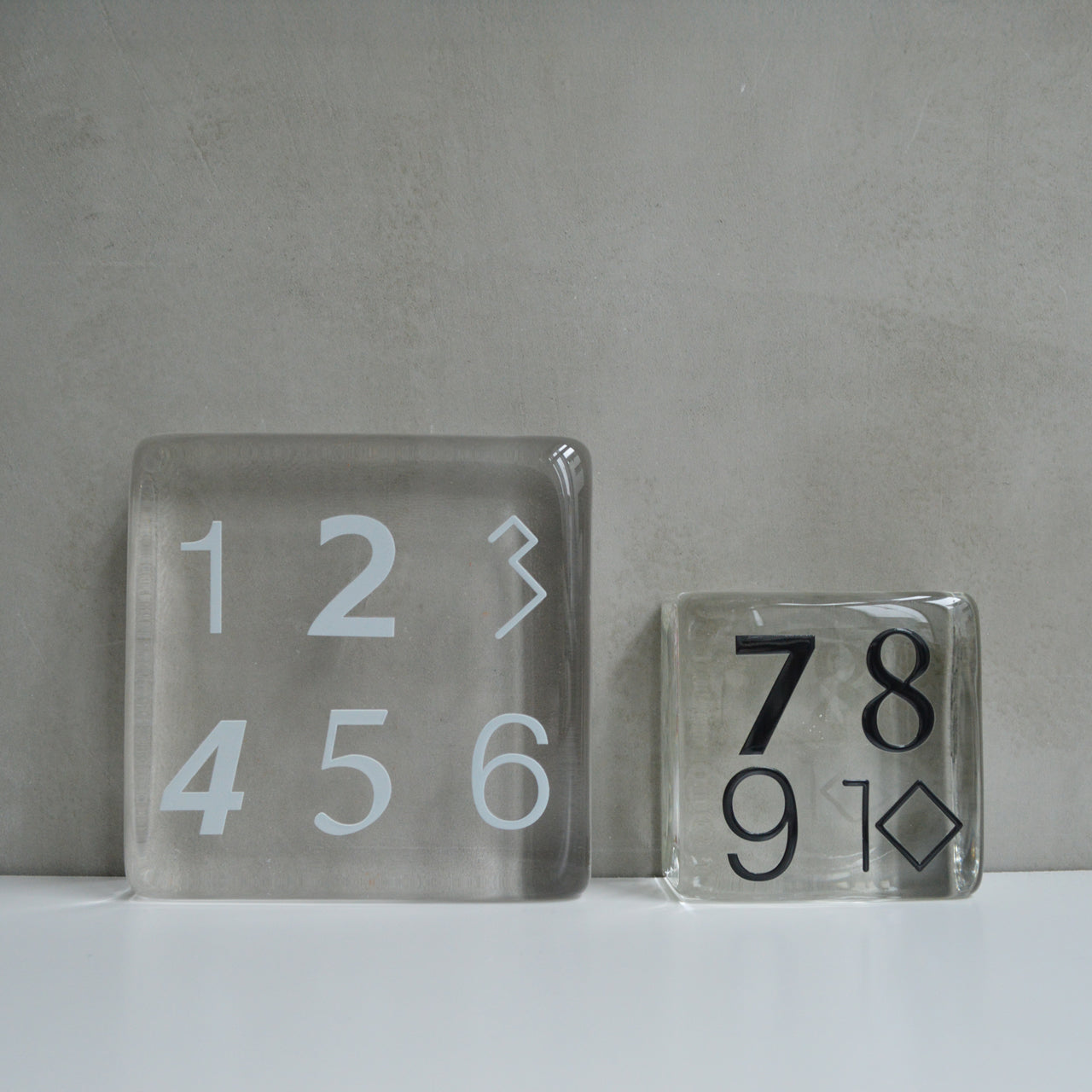 【送料無料】No.1～8 ＆crew. ロッカーナンバー カッティングシート / 5design